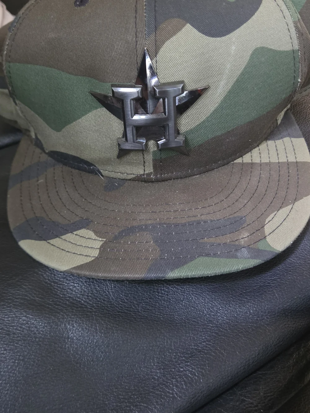 59Fifty Huston Astros METAL H& ⭐️ Emblem Camo Hat 7.3/4" NWOT - Picture 2 of 8